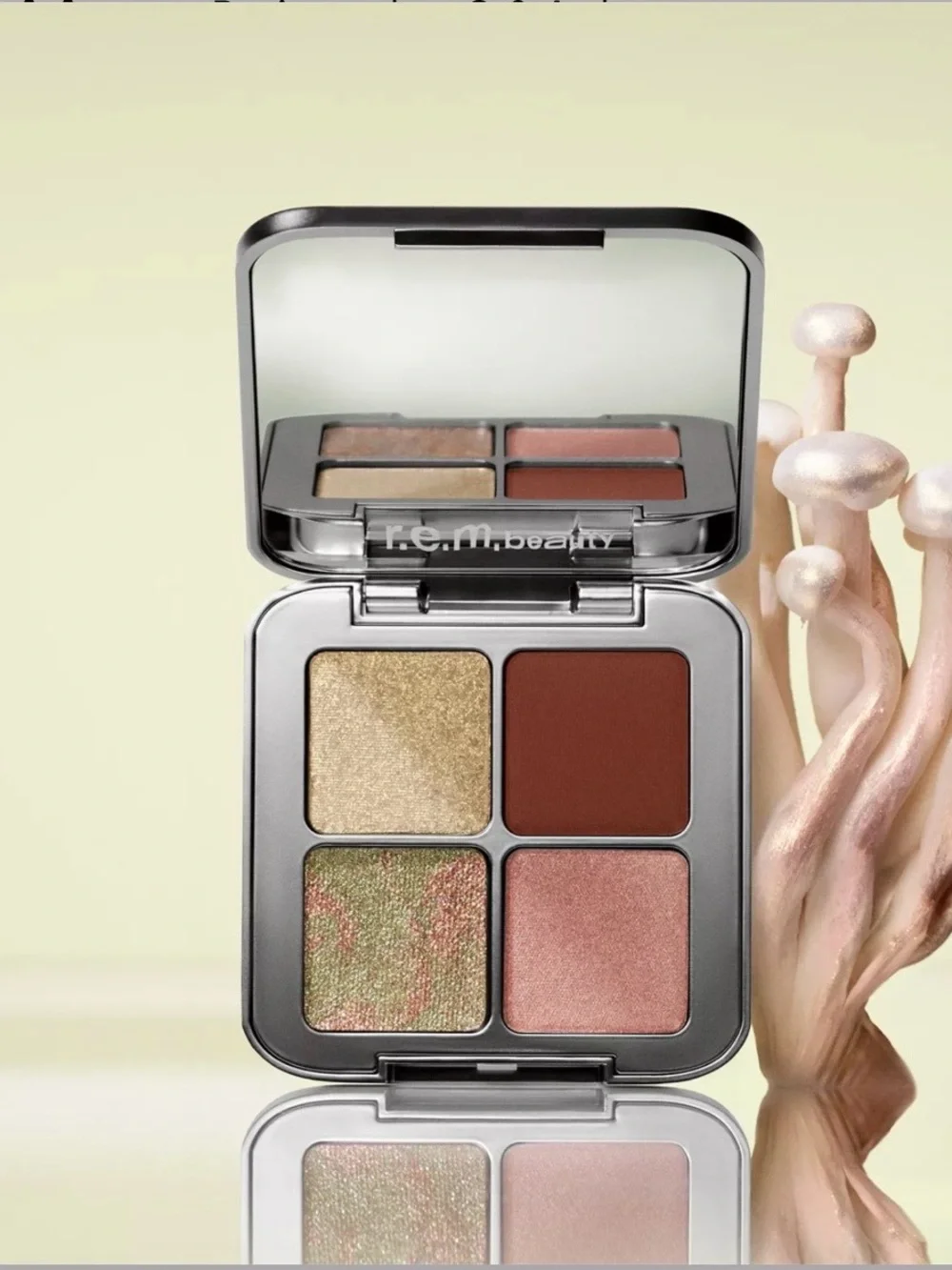 r-e-m beauty Sweet Dreams Eyeshadow Quad - Earth Fairy